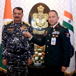 सशस्त्र सेना झंडा दिवस, 2025 पर पिनिंग समारोह