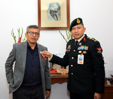 Pinning Ceremony on Armed Forces Flag Day Fund, 2025